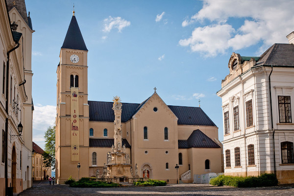 Szent Mihály-főszékesegyház Veszprém